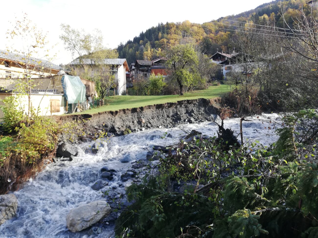 GEMAPI – TRAVAUX POST CRUE : Protection de berges sur le torrent du Ponthurin à Landry