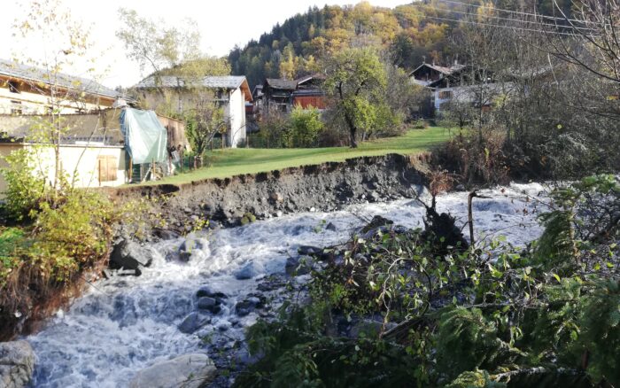 GEMAPI - TRAVAUX POST CRUE : Protection de berges sur le torrent du Ponthurin à Landry