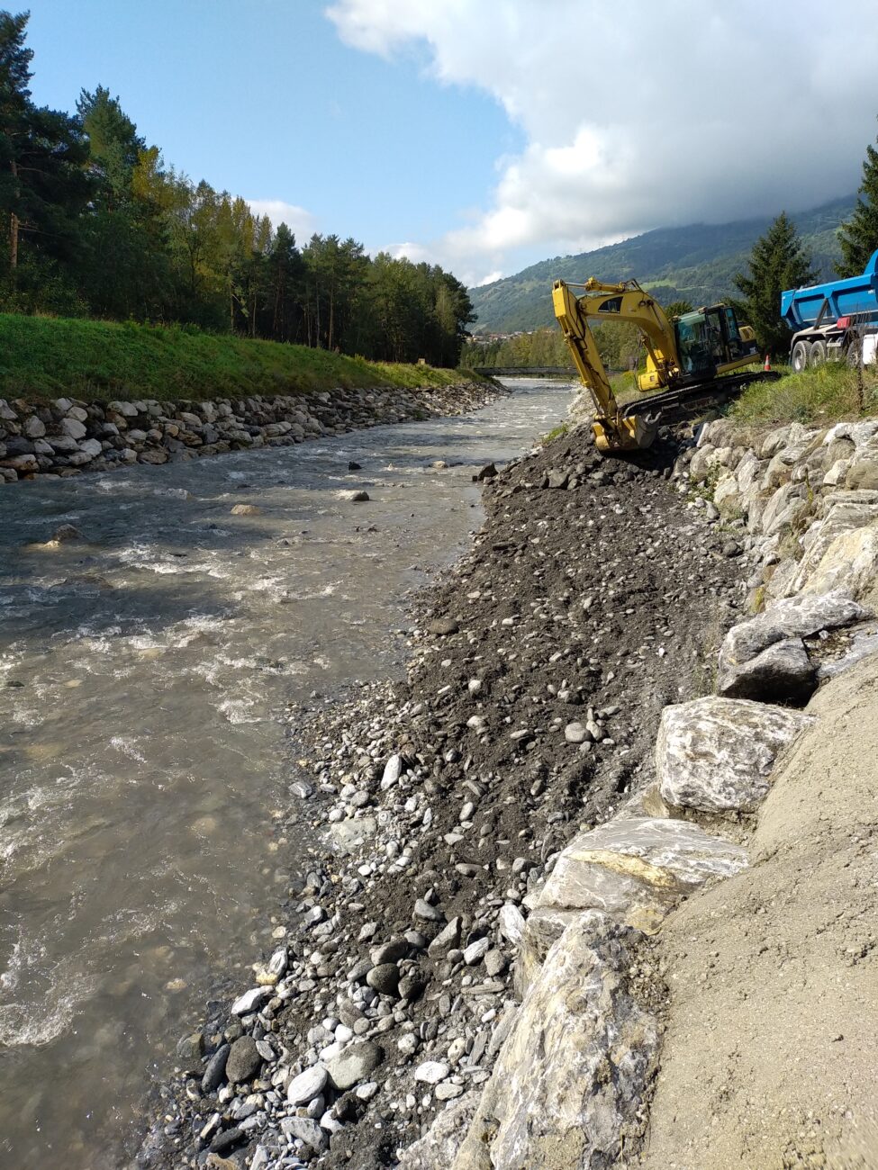 GEMAPI – TRAVAUX DE CURAGE SUR LE TORRENT DU VERSOYEN A BOURG SAINT MAURICE