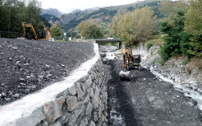 GEMAPI - TRAVAUX POST CRUE : restauration des digues de l'Arbonne à Bourg Saint Maurice