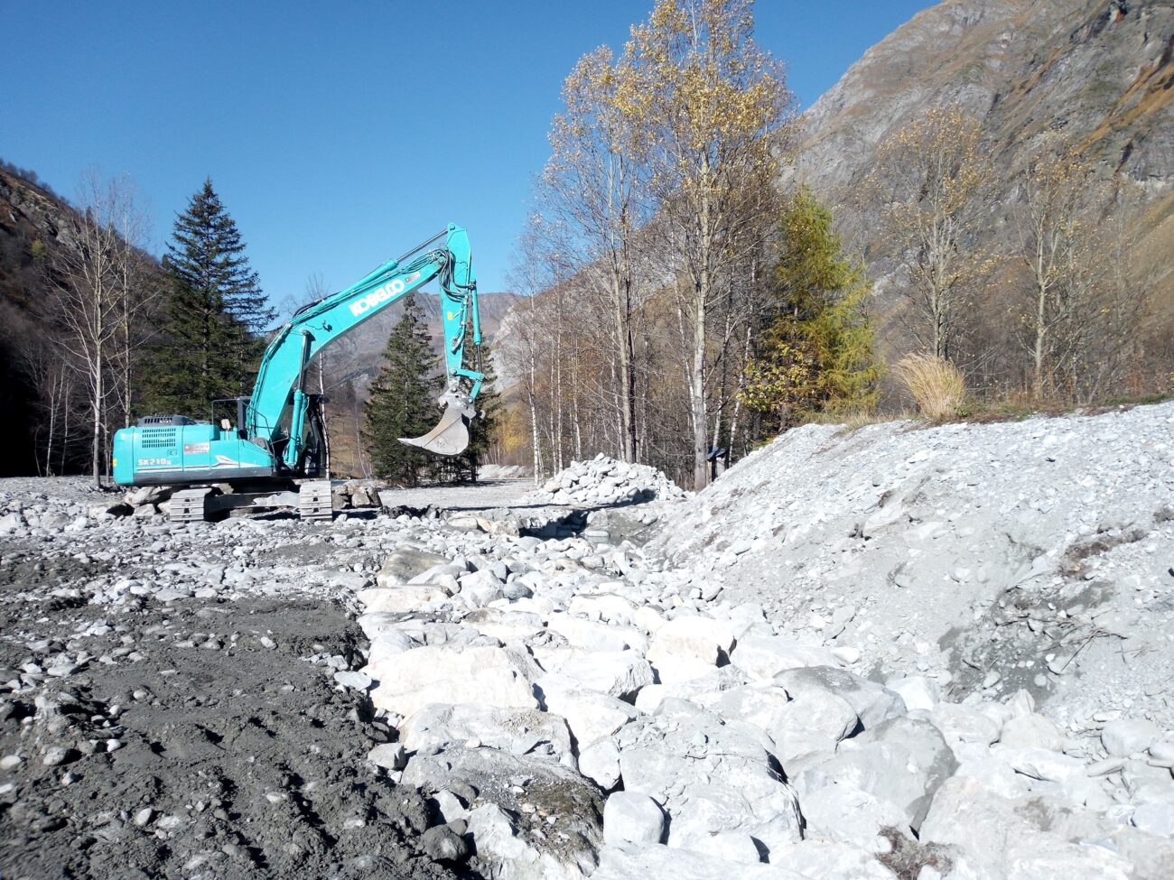 GEMAPI – Intervention post crue sur le Doron de Champagny au Laisonnay d’en Haut